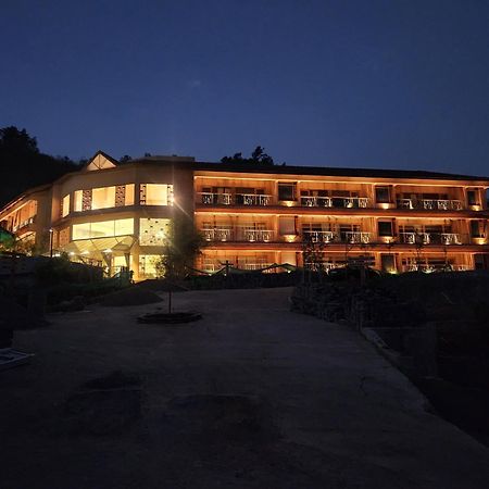 The Foresta Resort ,Mulshi Paud Экстерьер фото