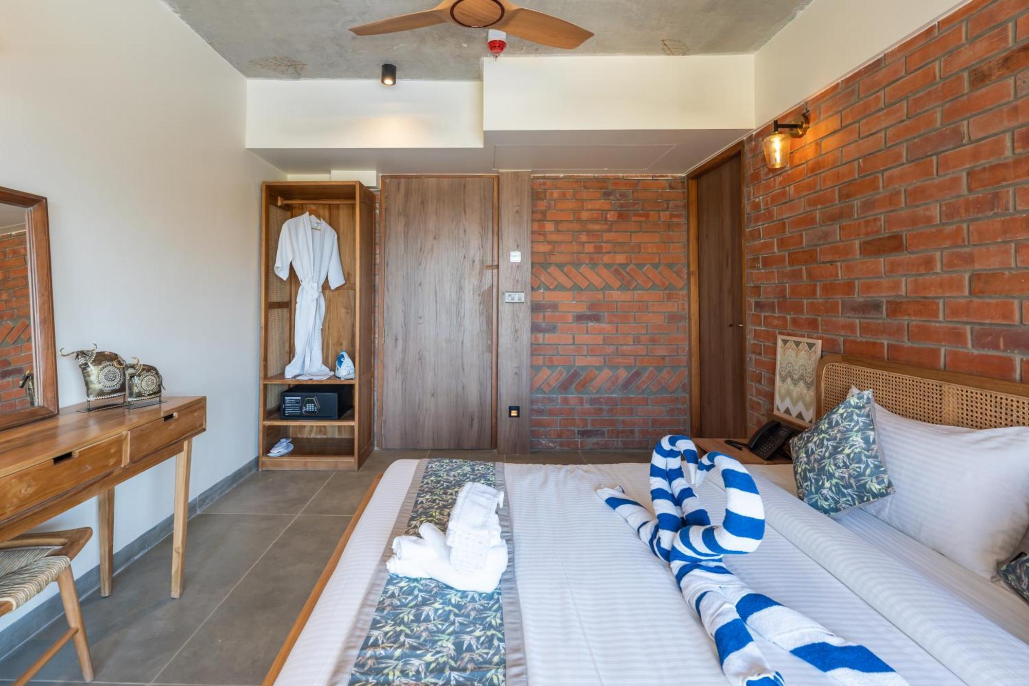The Foresta Resort ,Mulshi Paud Экстерьер фото