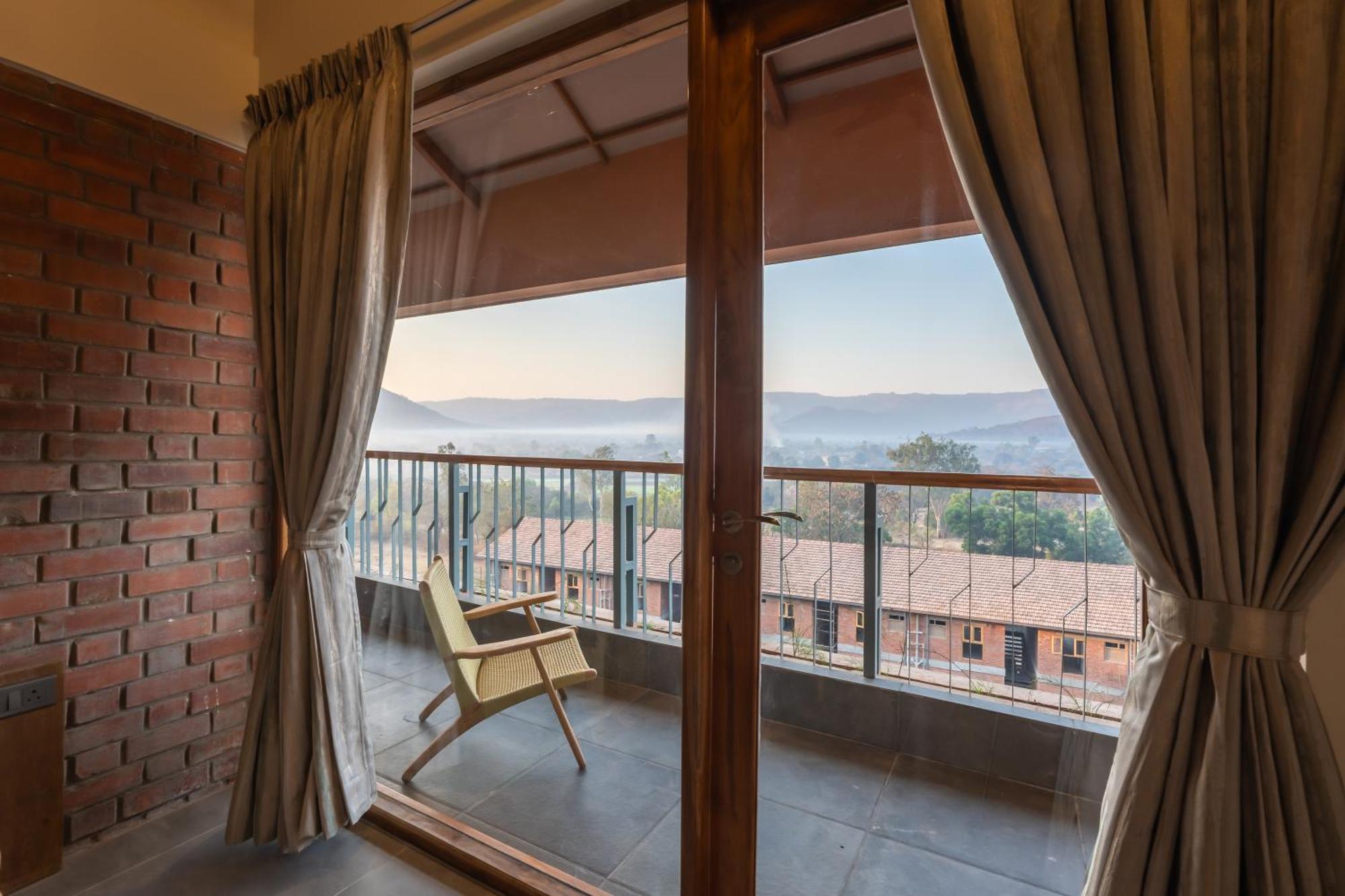 The Foresta Resort ,Mulshi Paud Экстерьер фото