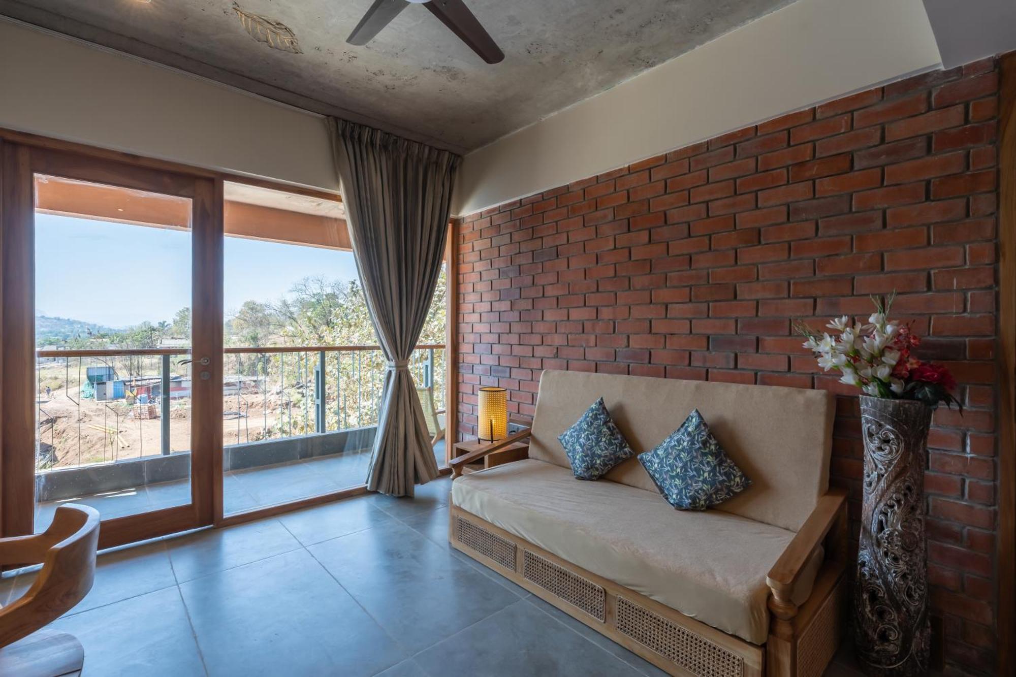 The Foresta Resort ,Mulshi Paud Экстерьер фото