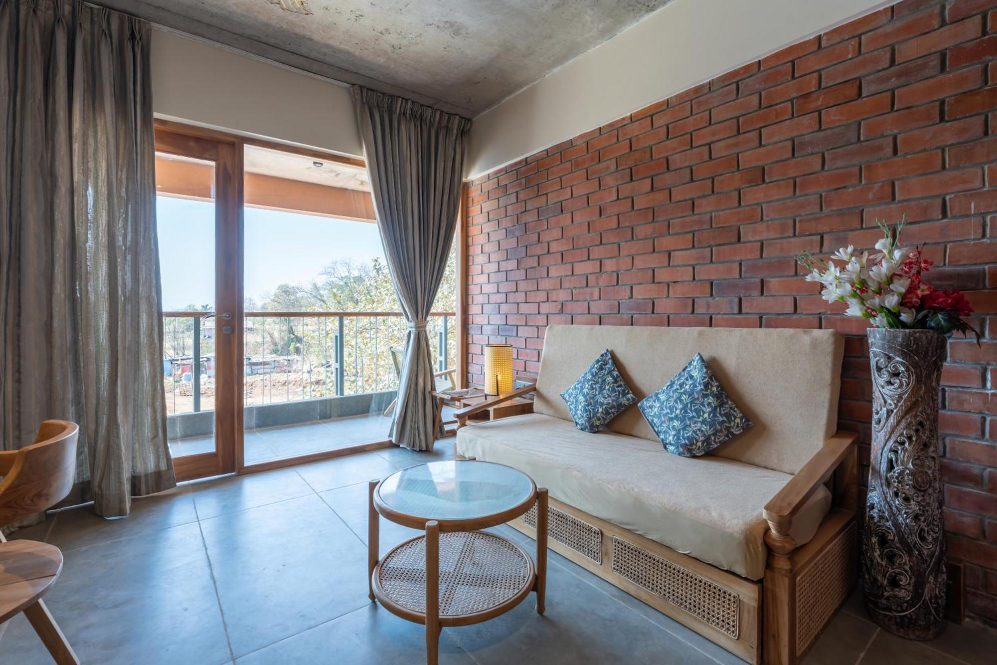 The Foresta Resort ,Mulshi Paud Экстерьер фото
