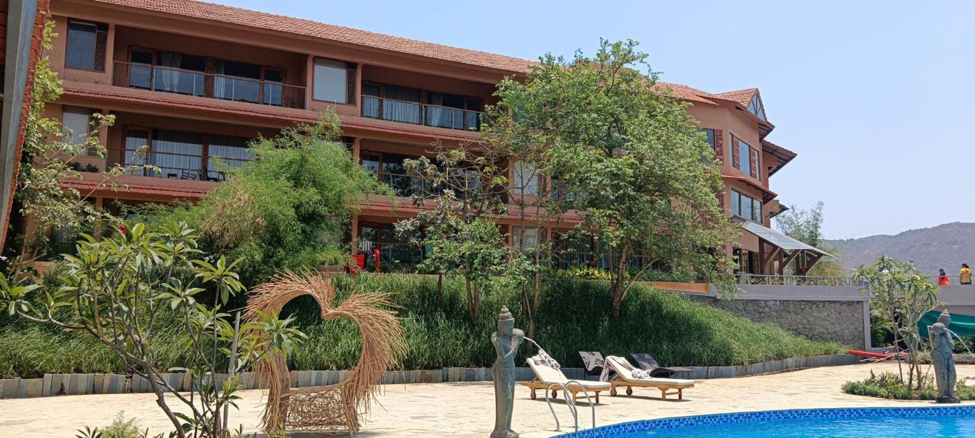 The Foresta Resort ,Mulshi Paud Экстерьер фото